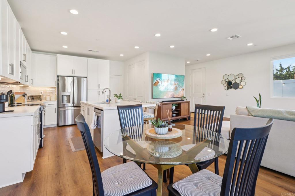 7700 Jasmine Court Santee, CA 92071 - Photo 3 of 46