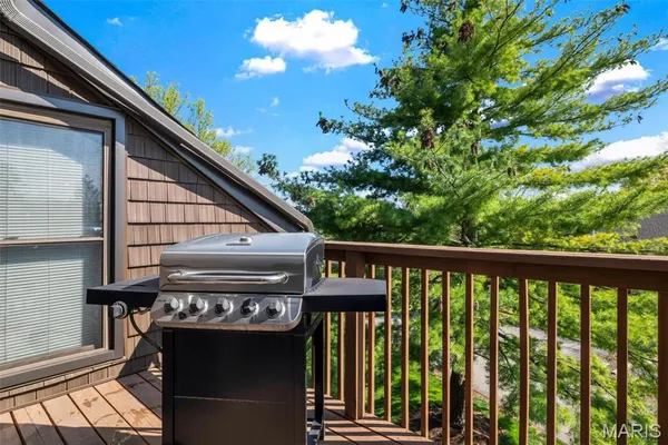 $224,900 | 5196 Hollow Wood Court, Unit C, St. Louis, MO 63128