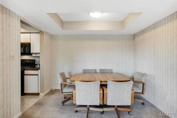 $224,900 | 5196 Hollow Wood Court, Unit C, St. Louis, MO 63128