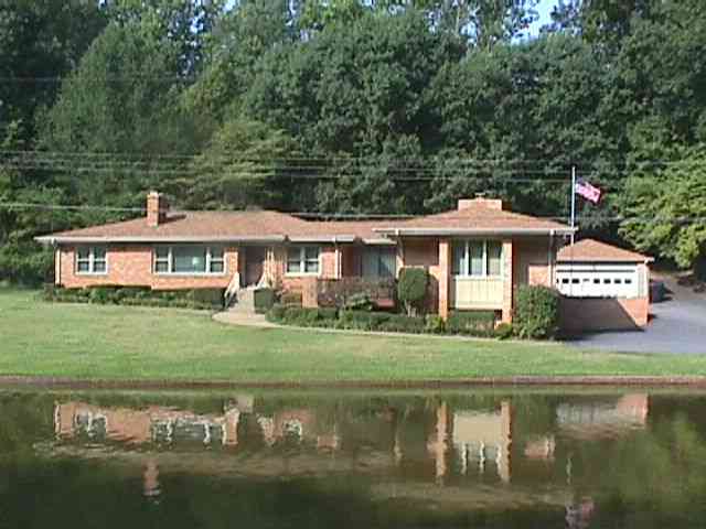305 Kings Road Anderson, SC 29621 - Photo 1 of 8 Gallery Image 1