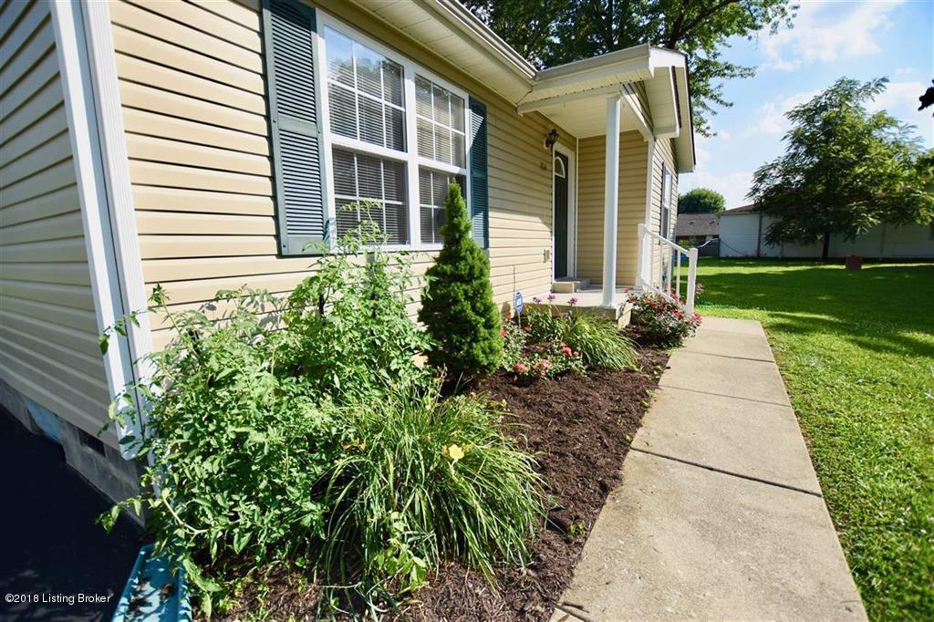 754 West Elm Road Radcliff, KY 40160 - Photo 3 of 25 10044405-1