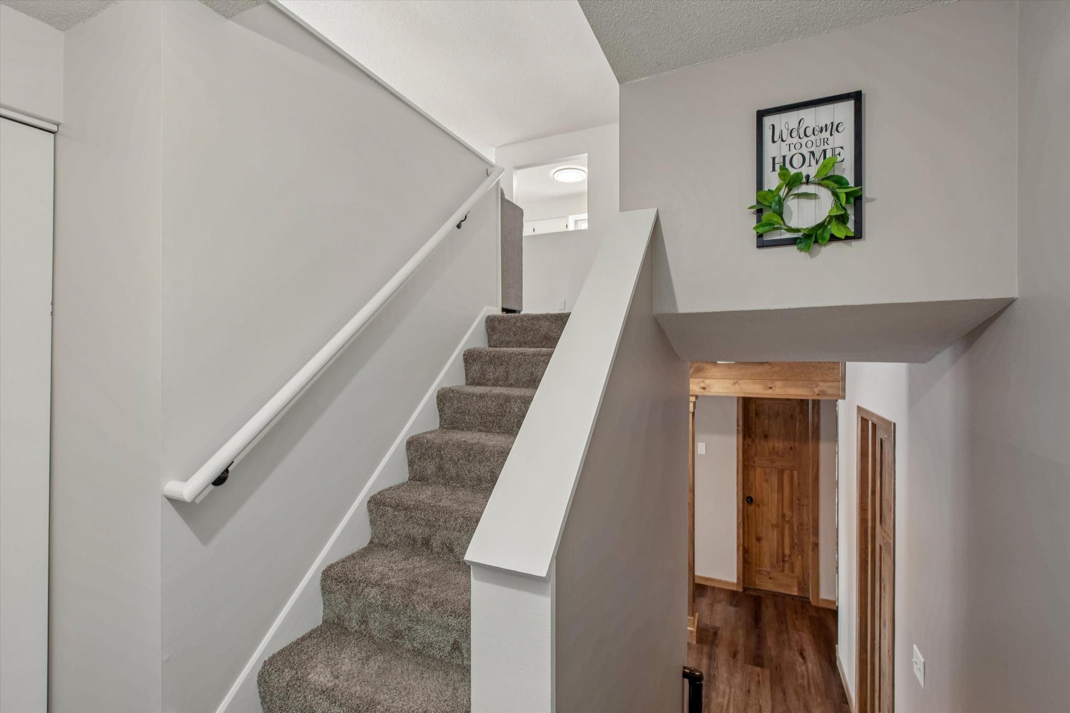 505 Nelson Court Northfield, MN 55057 - Photo 2 of 28