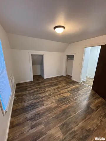 $1,300 | 707 East Nebraska Avenue, Peoria, IL 61603