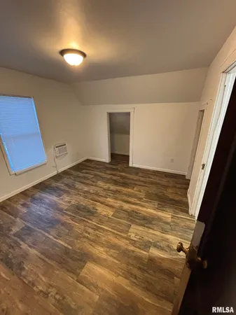 $15,600 | 707 East Nebraska Avenue, Peoria, IL 61603