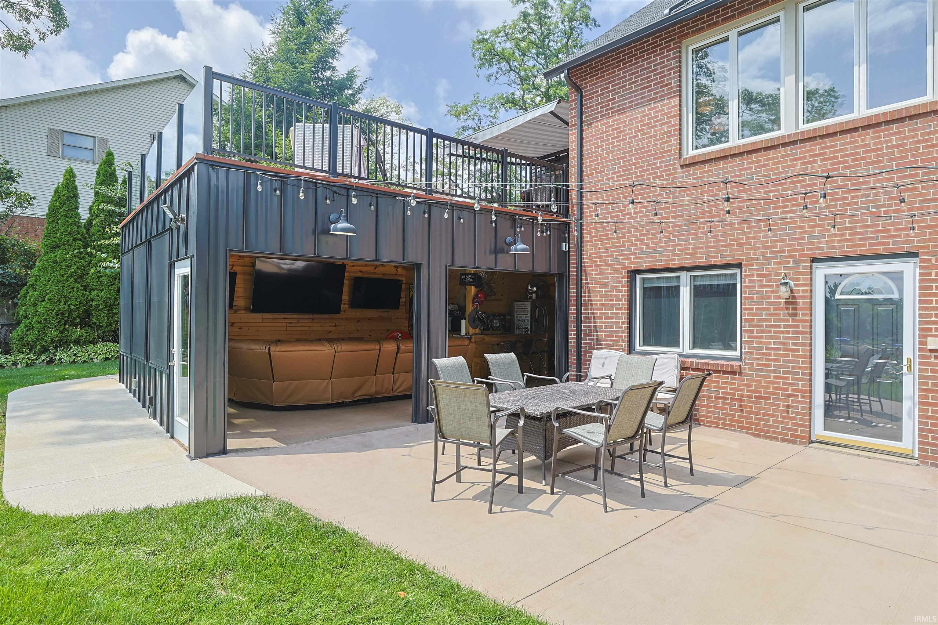 10098 Jefferson Road Osceola, IN 46561 - Photo 37 of 48 Gallery Image 37