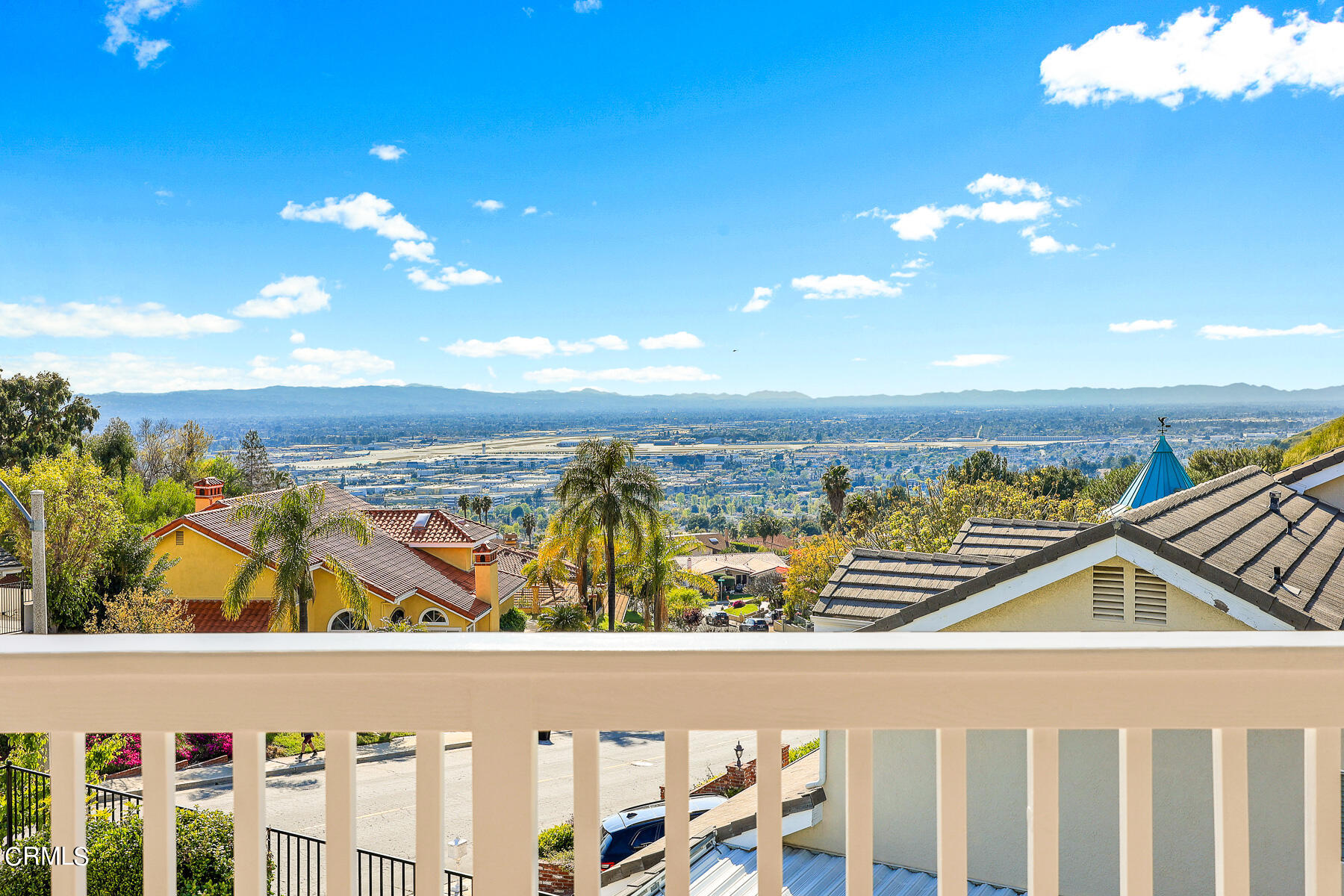 3337 Haven Way Burbank, CA 91504 - Photo 18 of 63 a view of a city with an ocean view