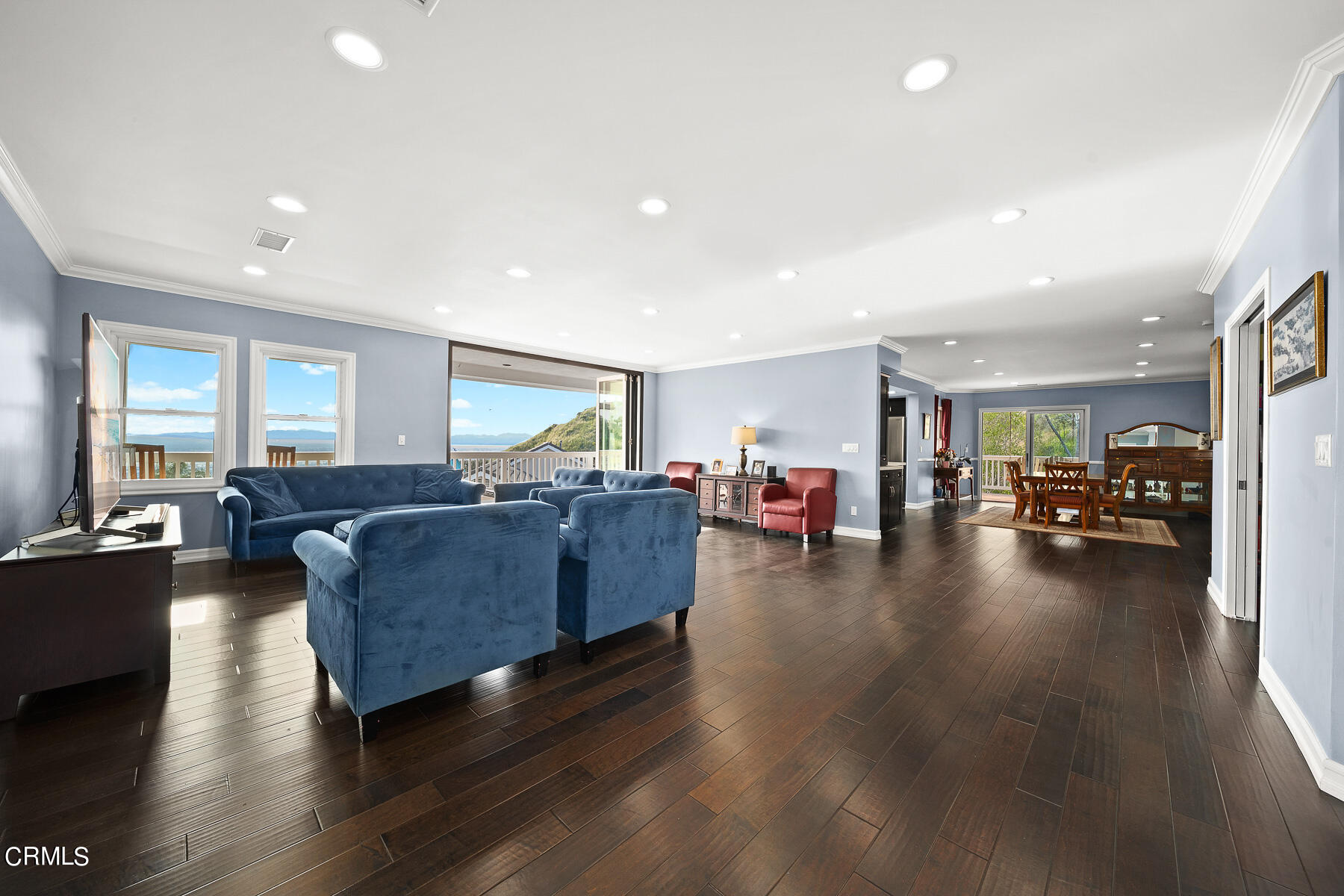 3337 Haven Way Burbank, CA 91504 - Photo 8 of 63 a living room with furniture and a wooden floor