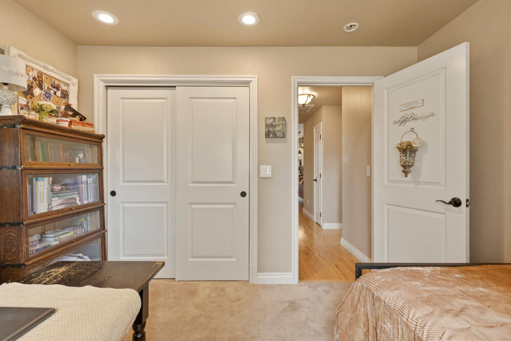 10704 Kestrel Road Klamath Falls, OR 97601 - Photo 34 of 57 Gallery Image 34