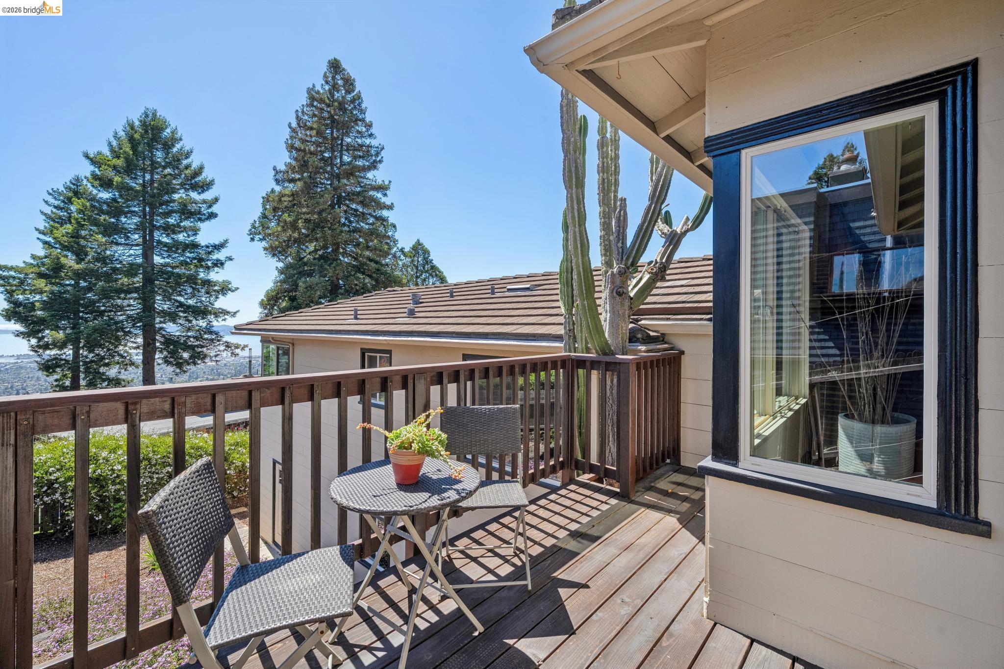 98 Fairlawn Drive Berkeley, CA 94708 - Photo 33 of 85