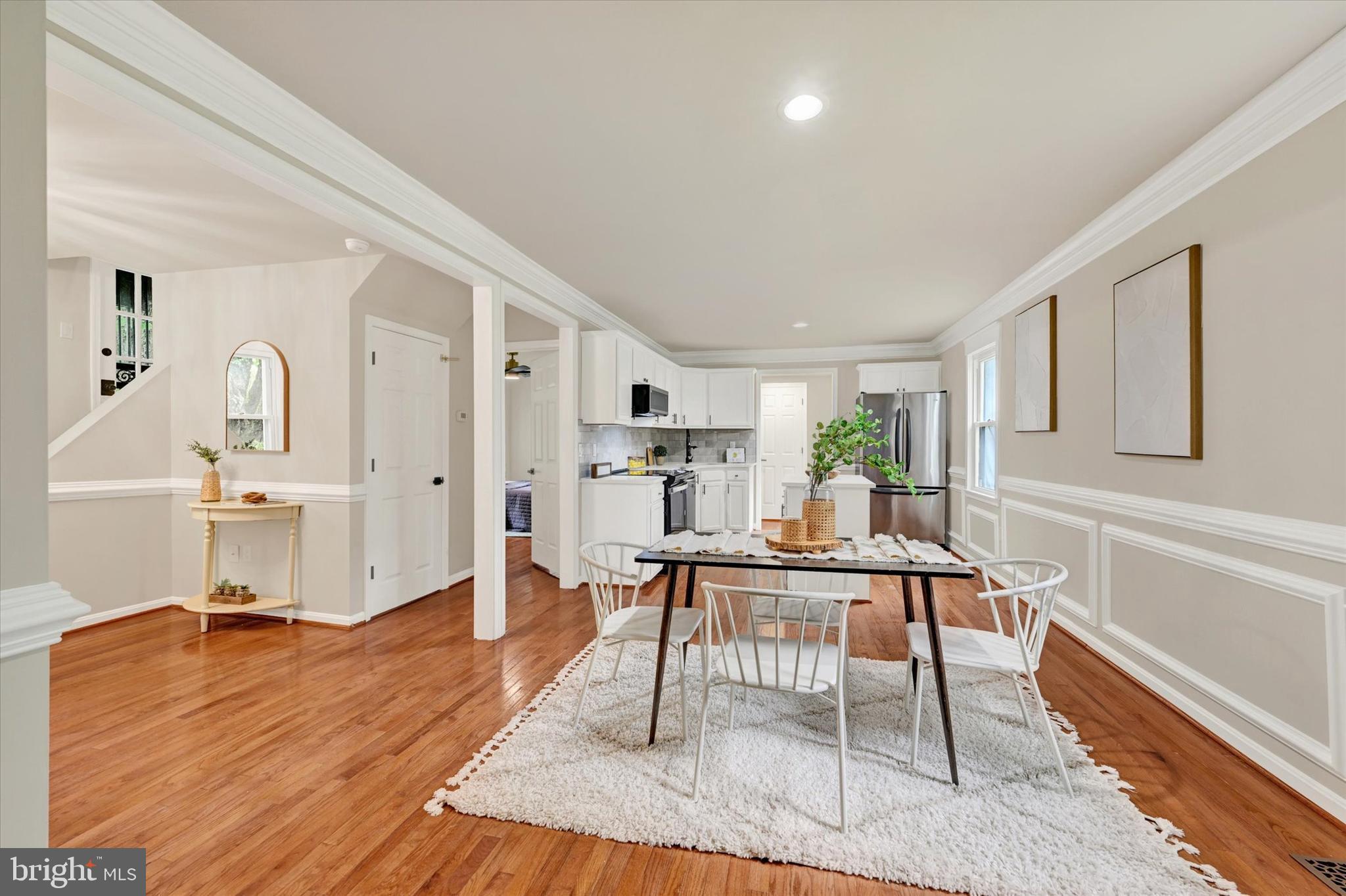 2743 Ridge Road Baltimore, MD 21244 - Photo 6 of 35 Kitchen / Dining Area
