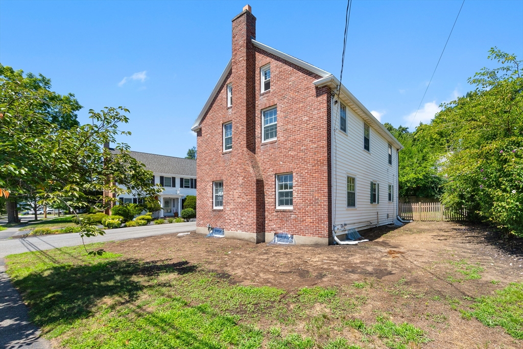 48 Marilyn Road Milton, MA 02186 - Photo 3 of 32 Gallery Image 3