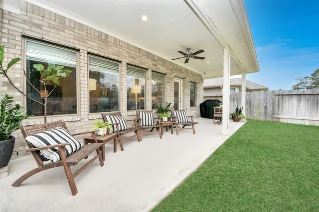 $339,000 | 21743 Thicket Point Lane, New Caney, TX 77357