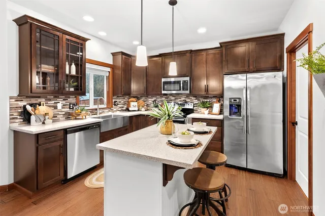 $960,000 | 10109 56th Street Southeast, Snohomish, WA 98290