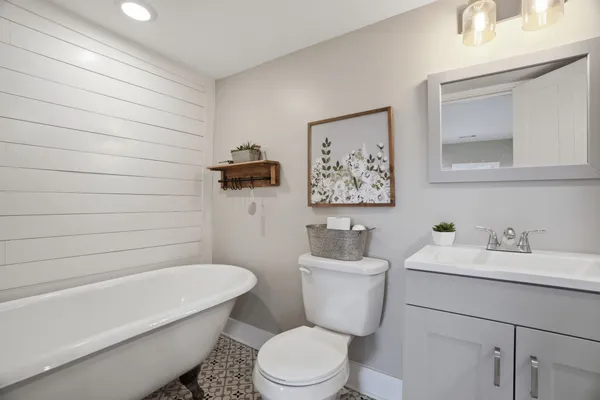 $474,990 | 412 East Rickert Avenue, Dickson, TN 37055