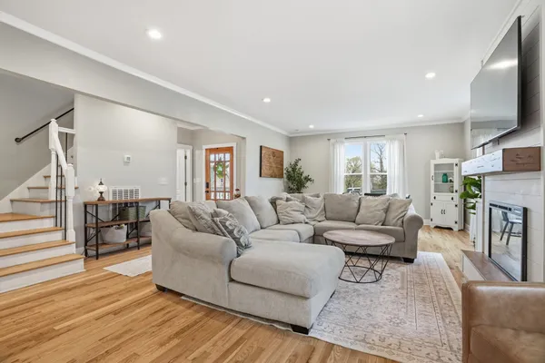 $474,990 | 412 East Rickert Avenue, Dickson, TN 37055