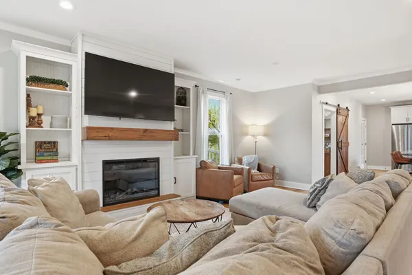 $474,990 | 412 East Rickert Avenue, Dickson, TN 37055