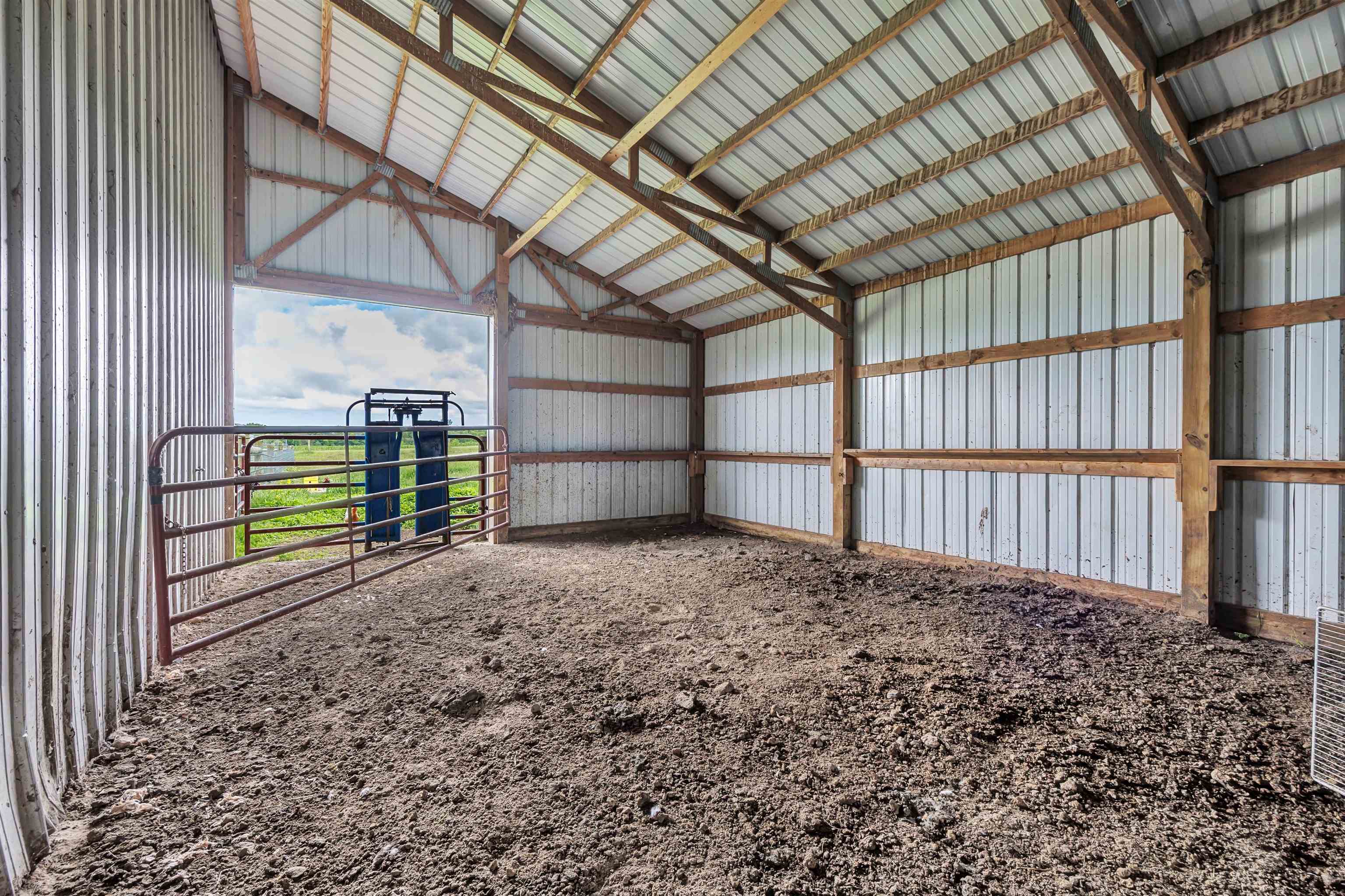 17111 Kvitek Road Maribel, WI 54227 - Photo 52 of 82