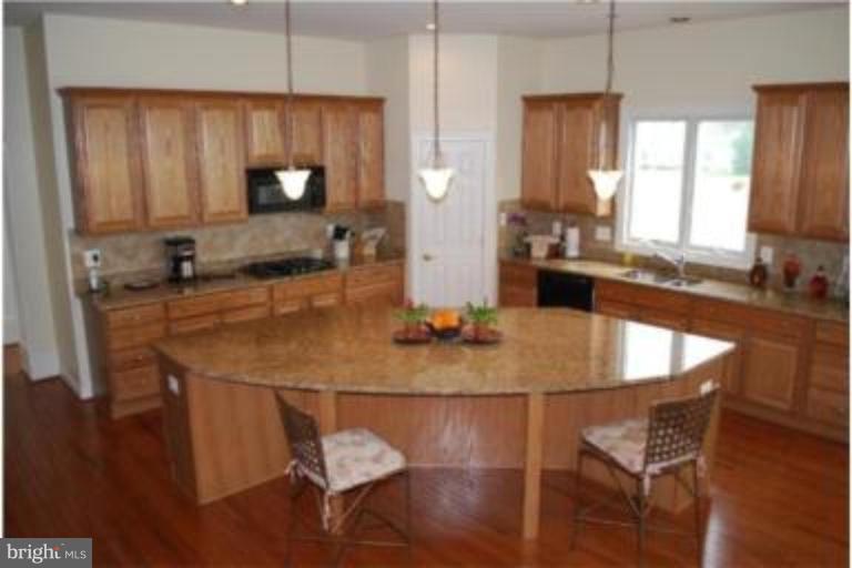 6110 Holter Road Jefferson, MD 21755 - Photo 4 of 13 Kitchen