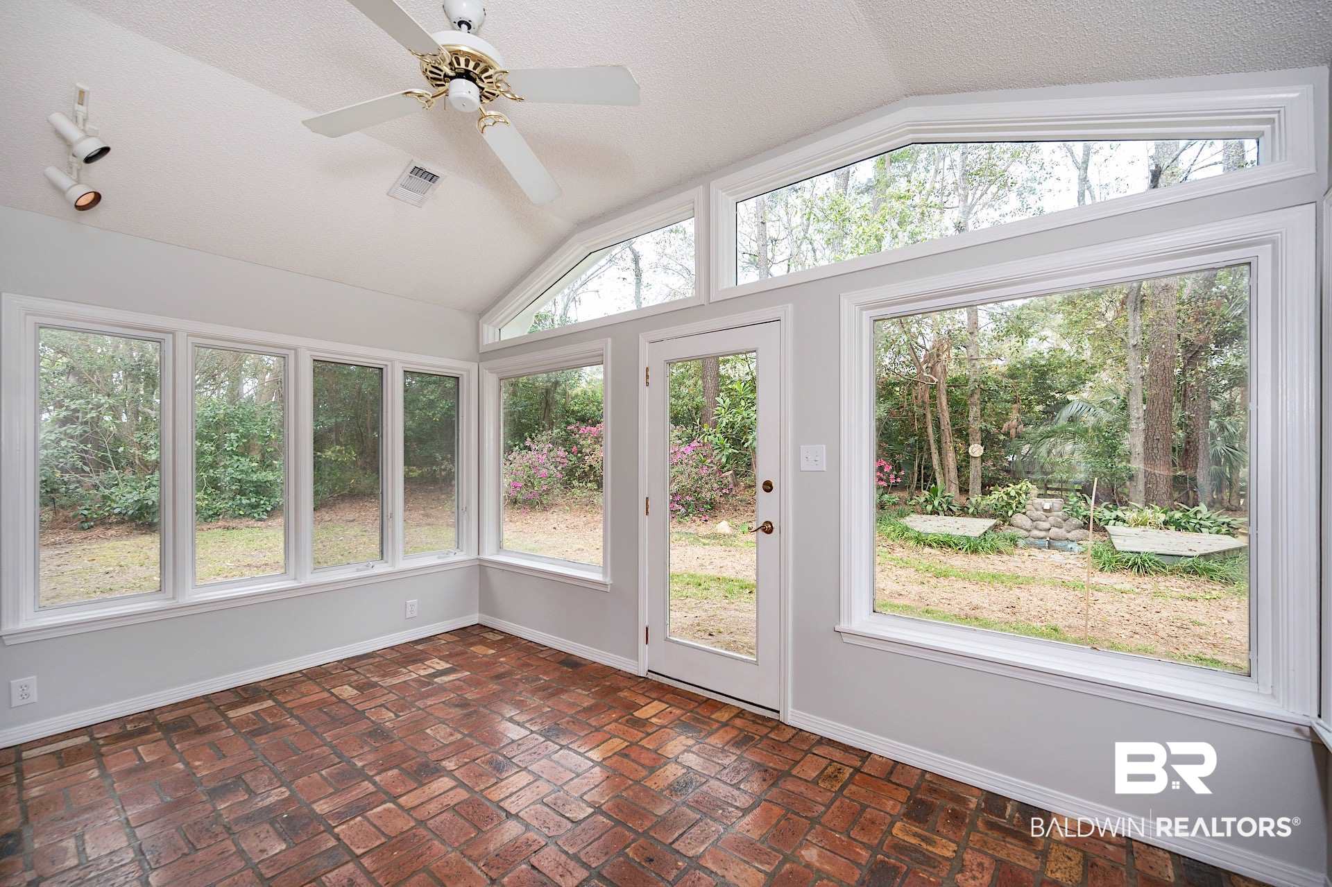 601 Patlynn Court Fairhope, AL 36532 - Photo 17 of 21