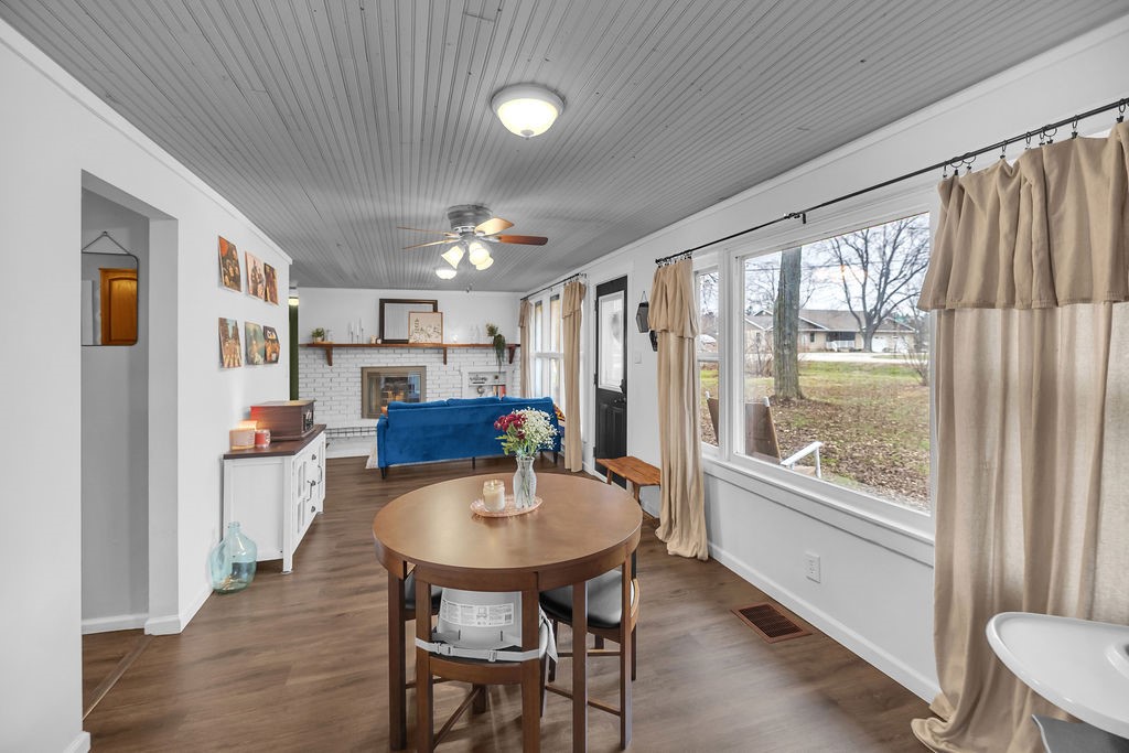 7885 West Wood Street Decatur, IL 62522 - Photo 8 of 27 Gallery Image 8