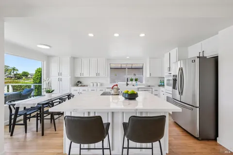 $1,799,000 | 35 Caribe Isle, Novato, CA 94949