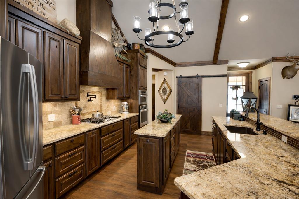 1011 Red Road Howe, TX 75459 - Photo 9 of 39