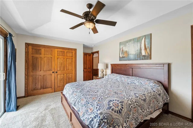 $699,900 | 261 Shell Bay Circle, Linn Creek, MO 65052