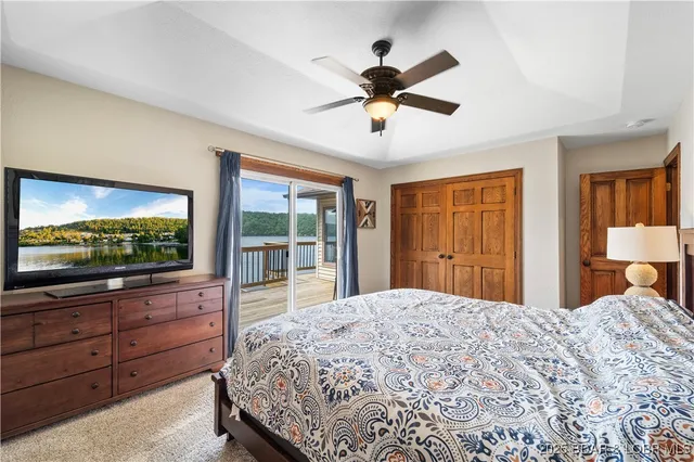 $699,900 | 261 Shell Bay Circle, Linn Creek, MO 65052