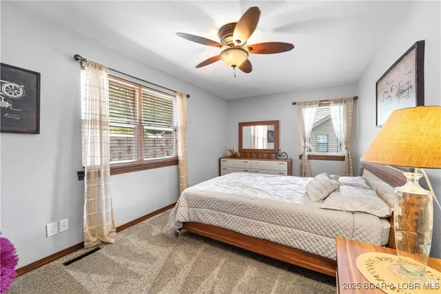 $699,900 | 261 Shell Bay Circle, Linn Creek, MO 65052