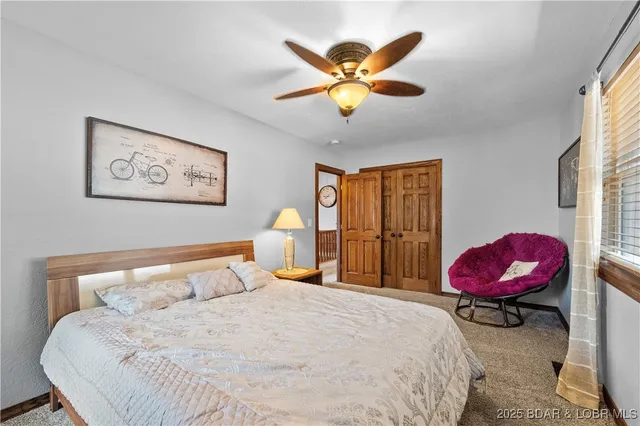 $699,900 | 261 Shell Bay Circle, Linn Creek, MO 65052