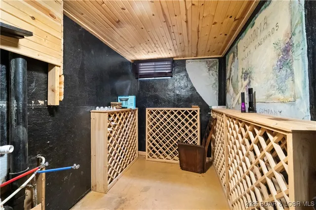 $699,900 | 261 Shell Bay Circle, Linn Creek, MO 65052