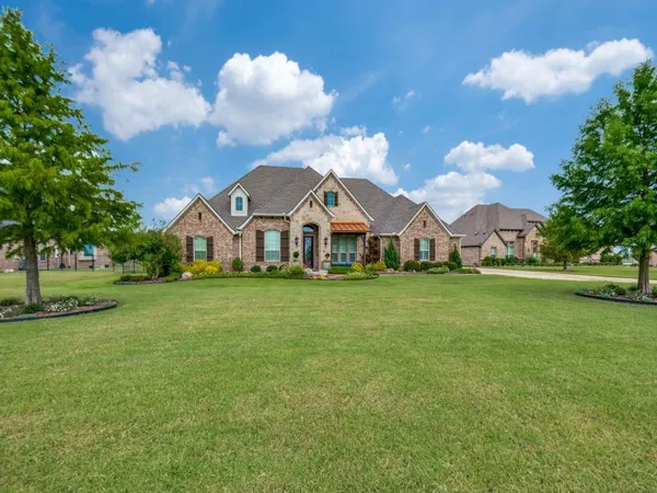 $885,000 | 2235 Lake Estates Drive, Rockwall, TX 75032