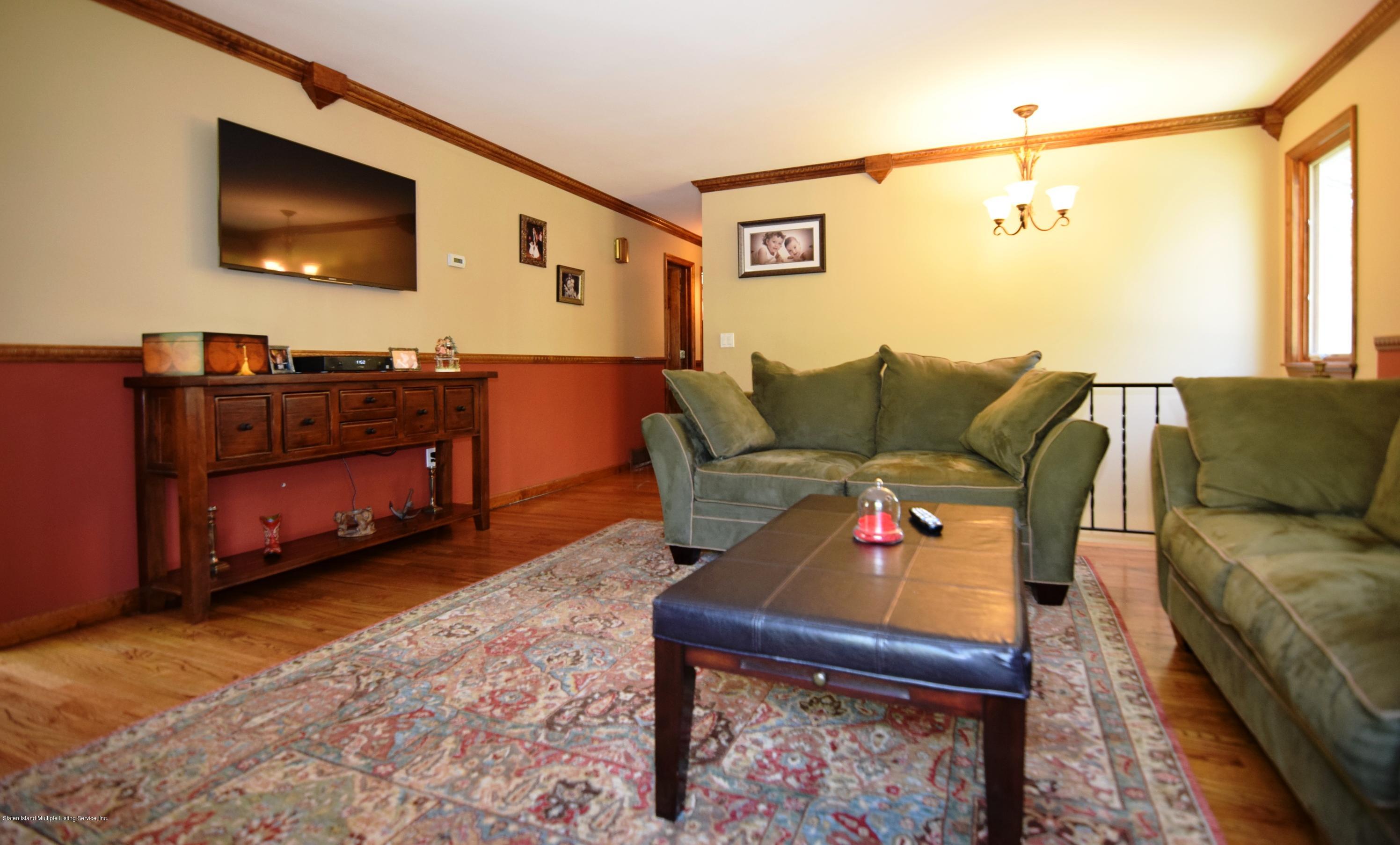 78 Dent Road Staten Island, NY 10308 - Photo 14 of 32 (14) Living Room