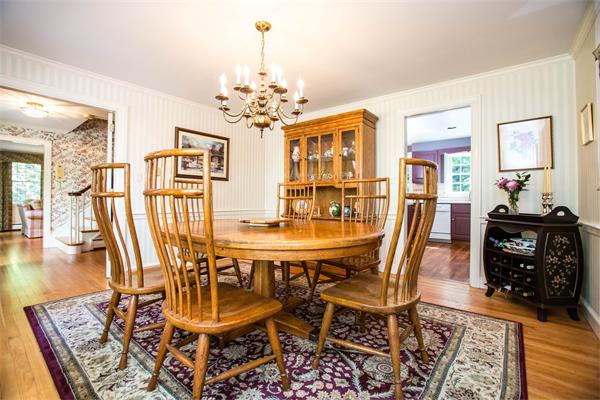 58 Bristol Road Wellesley, MA 02481 - Photo 7 of 16