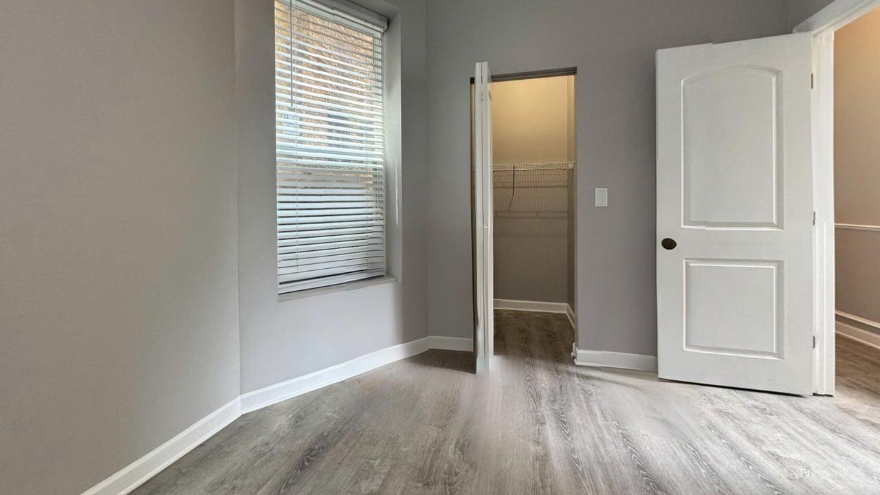 5738 South Carpenter Street Chicago, IL 60621 - Photo 3 of 24 Gallery Image 3