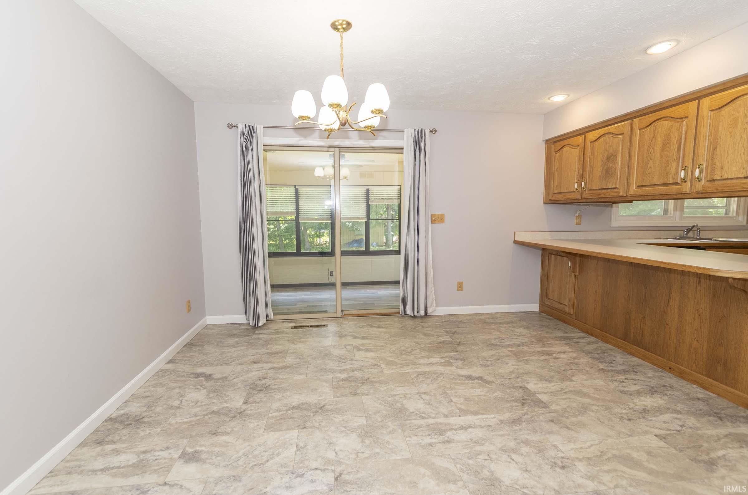 52288 Laurel Road South Bend, IN 46637 - Photo 10 of 47 Gallery Image 10