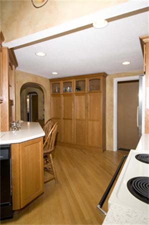 85 Maple Road Longmeadow, MA 01106 - Photo 18 of 30 a view of a livingroom with furniture and bathroom