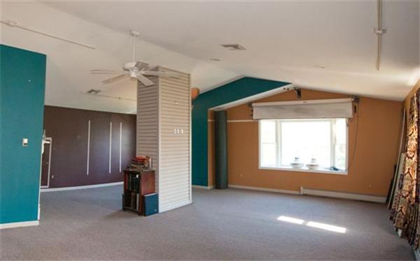 85 Maple Road Longmeadow, MA 01106 - Photo 25 of 30 an empty room with windows