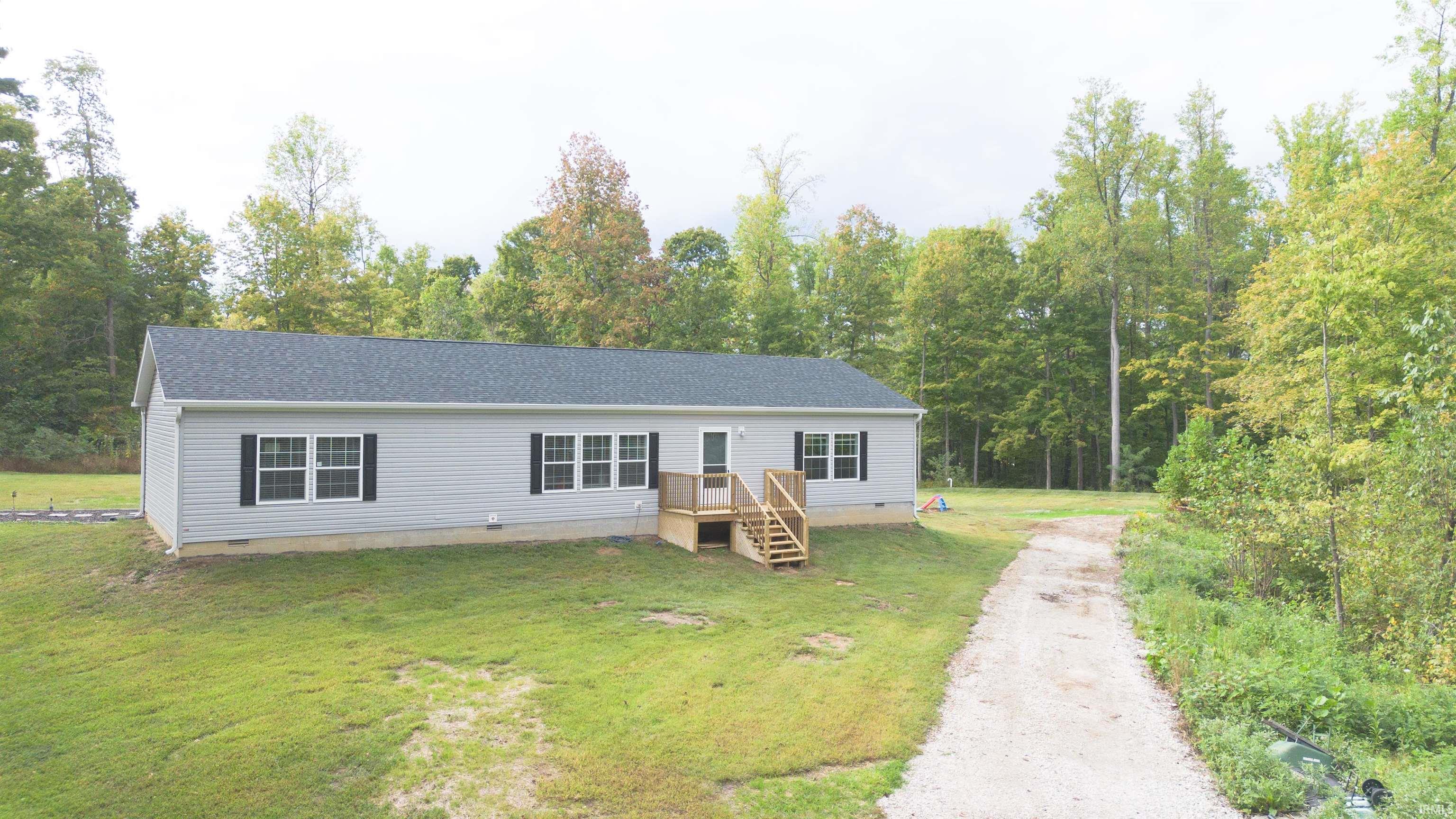 3698 South Leonard Springs Road Bloomington, IN 47403 - Photo 3 of 29 Gallery Image 3