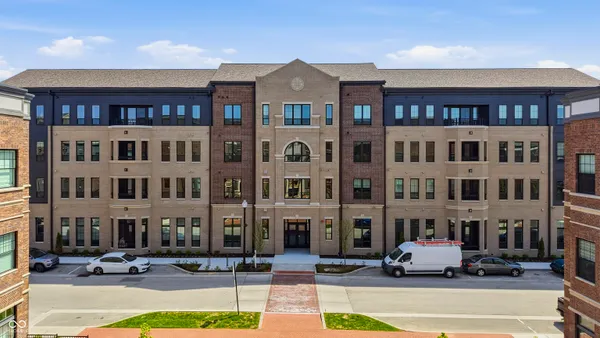 $655,000 | 925 Veterans Way, Unit 105, Carmel, IN 46032