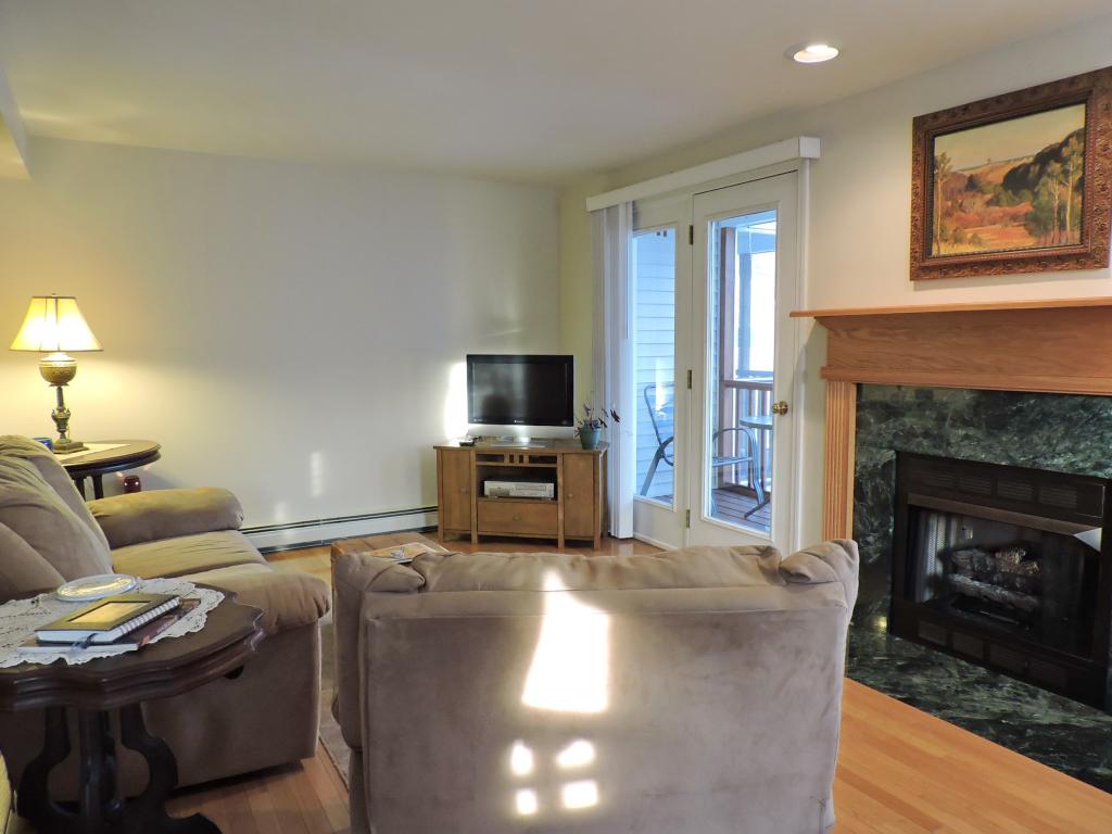 35-31 Collins Landing Road, Unit 31 Weare, NH 03281 - Photo 5 of 22