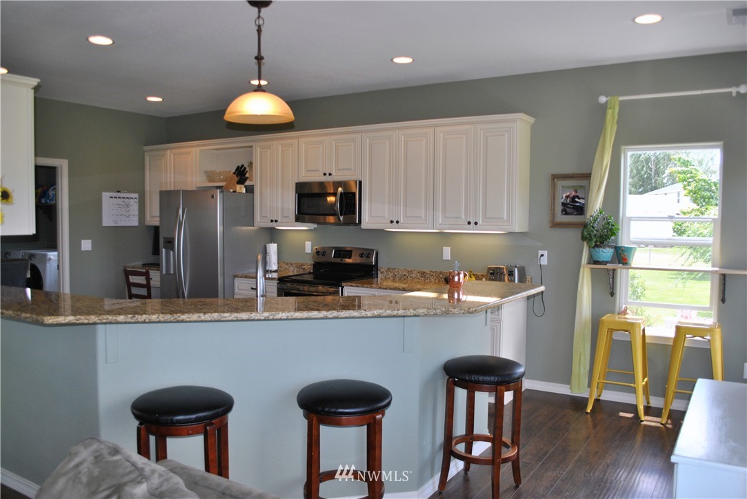 868 South Highland Road Othello, WA 99344 - Photo 8 of 24