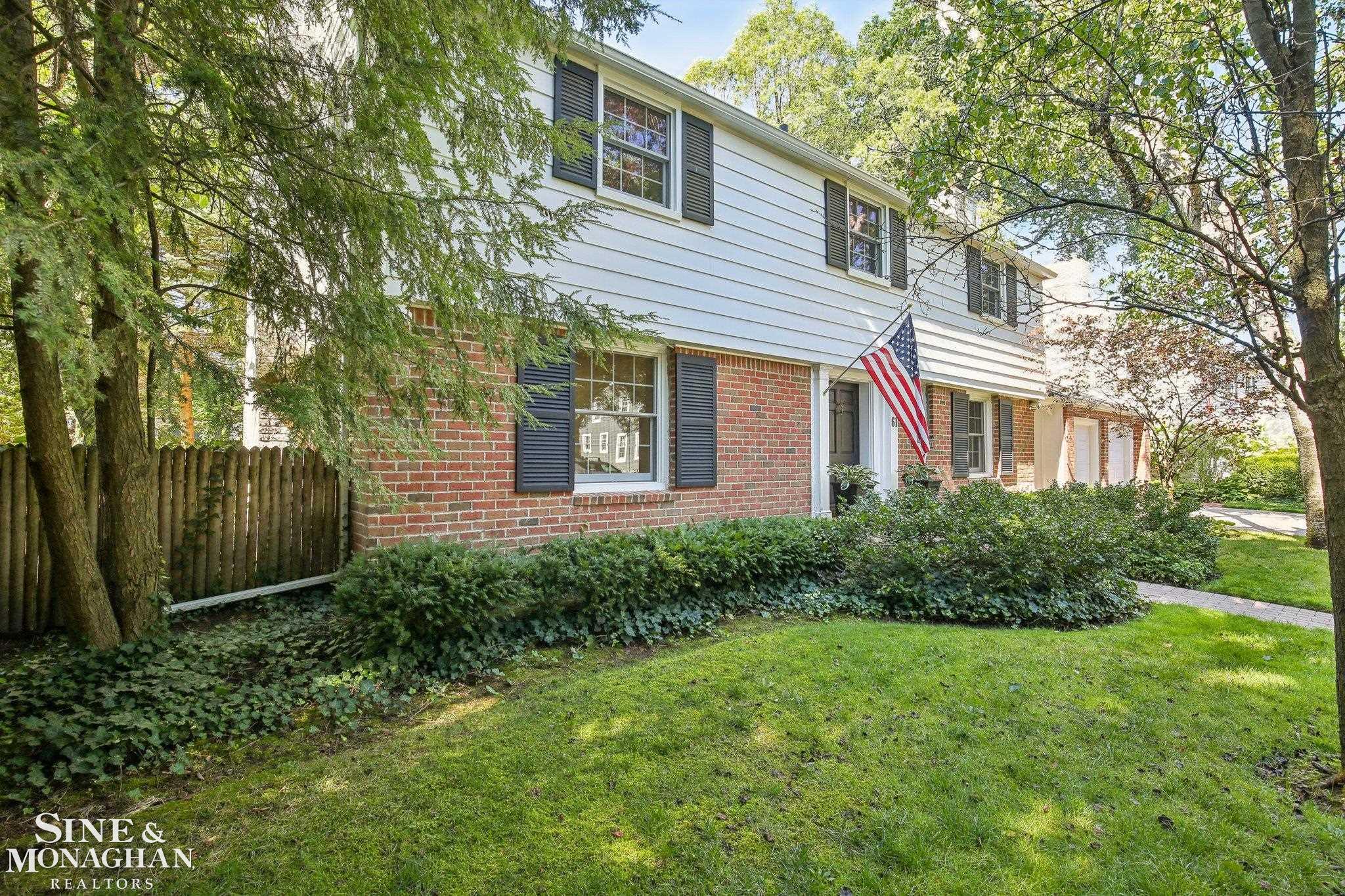 61 Muskoka Road Grosse Pointe Farms, MI 48236 - Photo 3 of 45