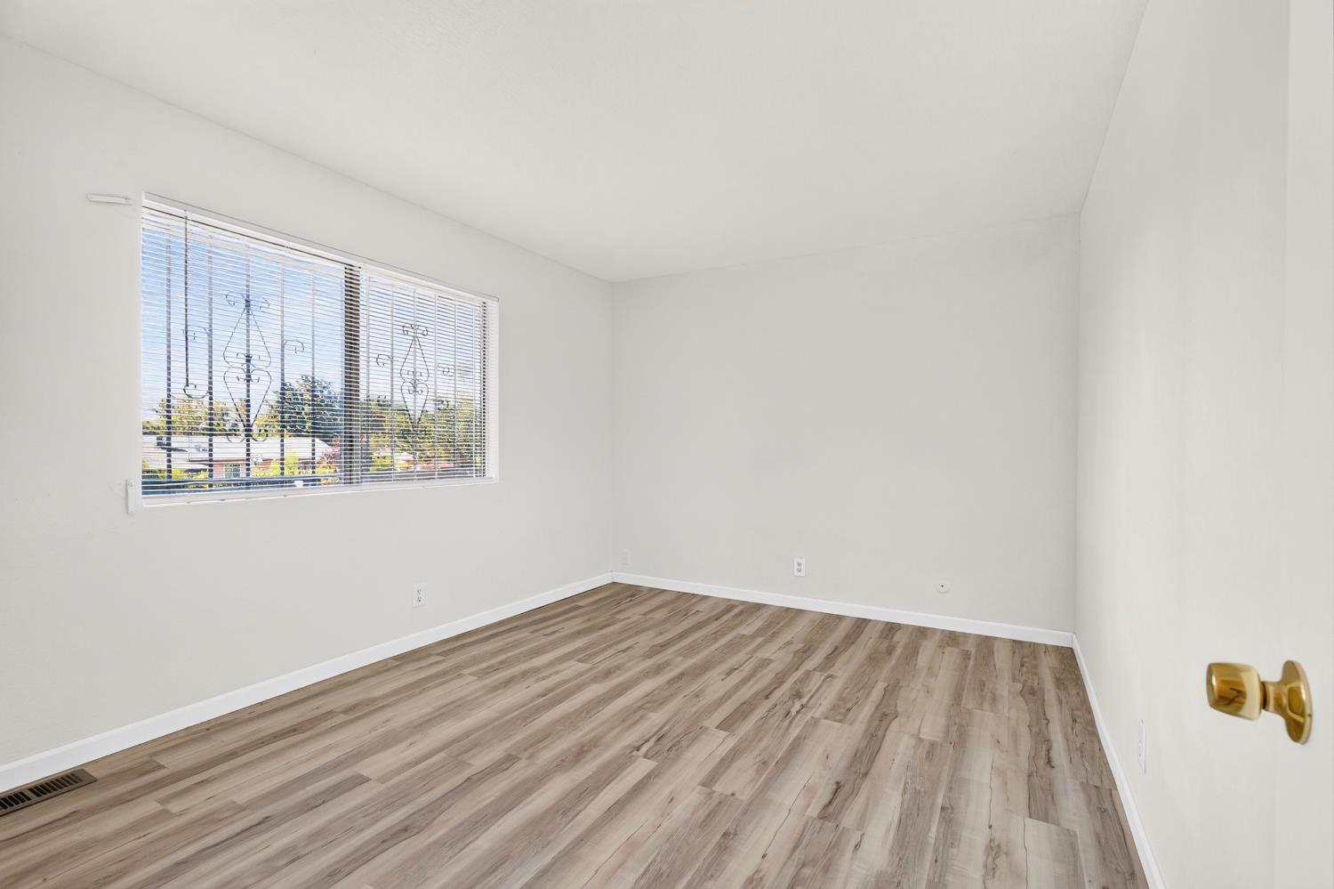 440 East Bianchi Road, Unit 2 Stockton, CA 95207 - Photo 22 of 32