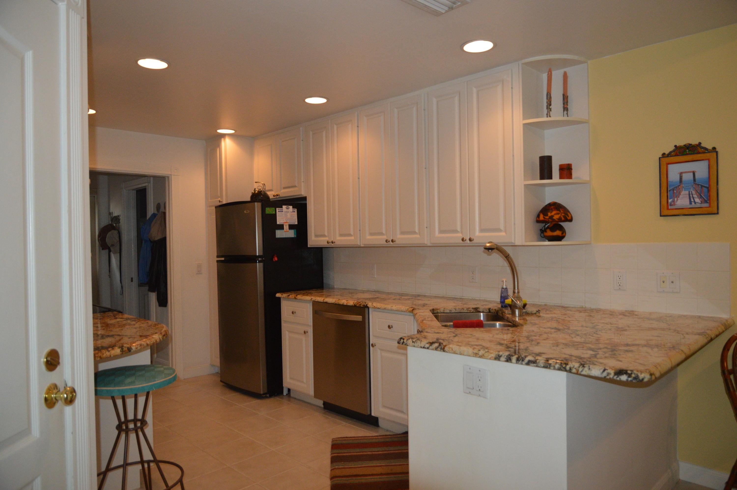 325 Legare Court Jupiter, FL 33458 - Photo 11 of 23 Kitchen