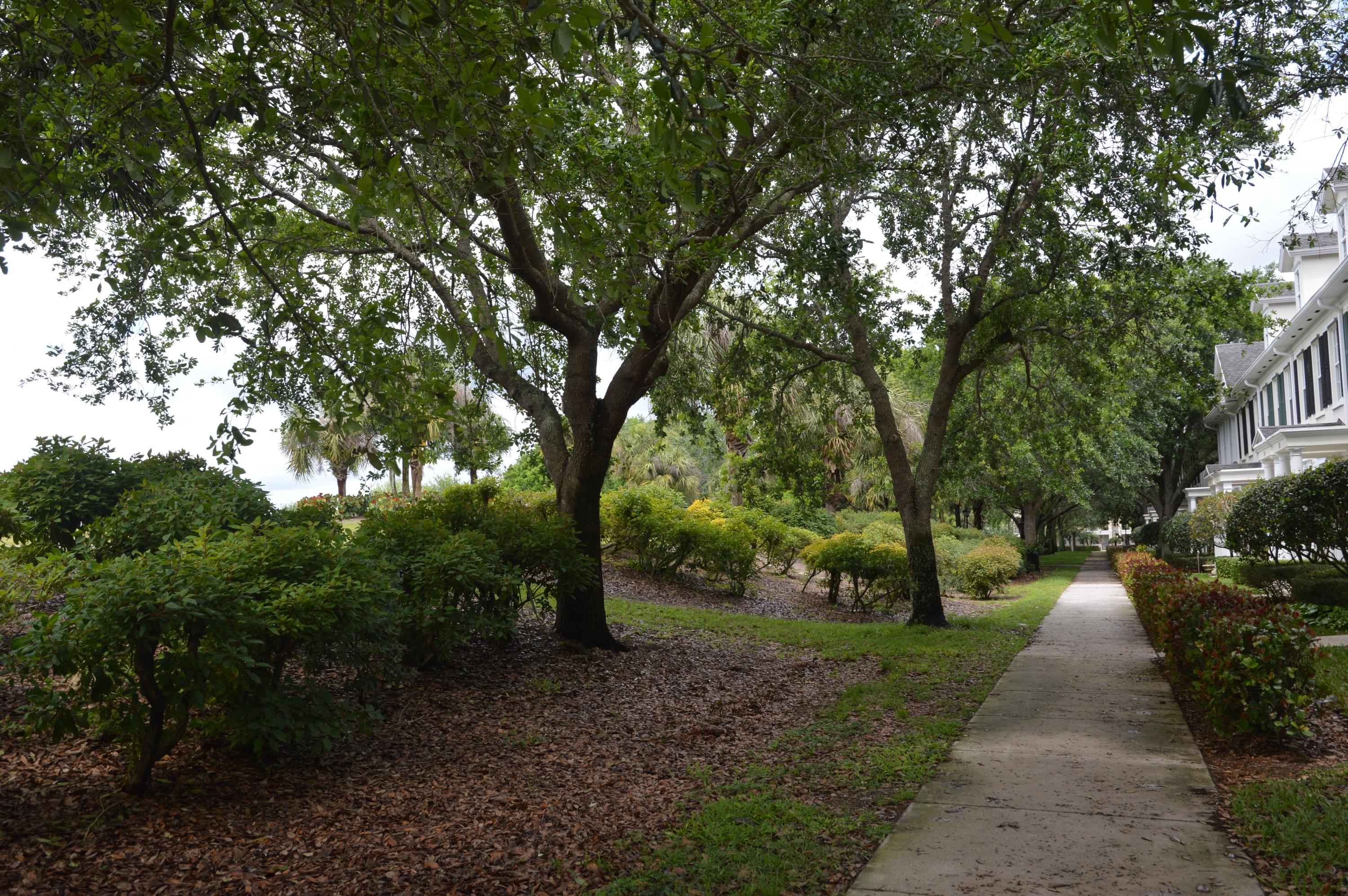 325 Legare Court Jupiter, FL 33458 - Photo 3 of 23 Golf Course