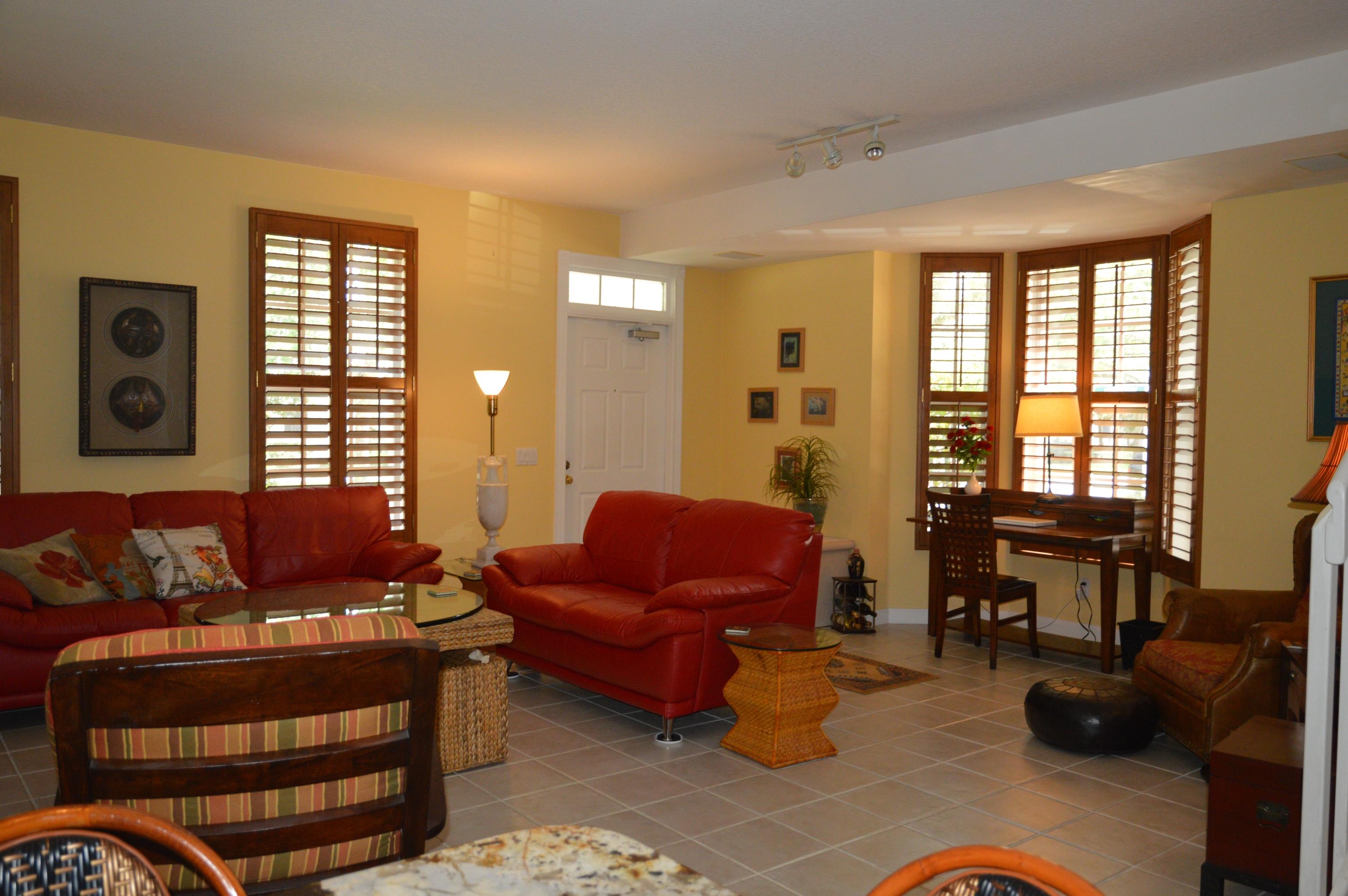 325 Legare Court Jupiter, FL 33458 - Photo 5 of 23 Family Room