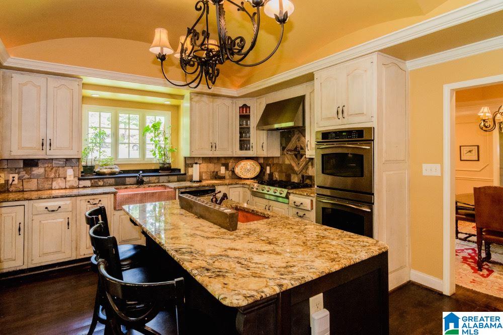 2525 Shades Crest Road Birmingham, AL 35216 - Photo 17 of 47