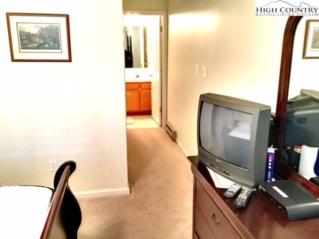 209 Lake Road Beech Mountain, NC 28604 - Photo 10 of 25 Gallery Image 10
