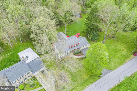 $800,000 | 16701 George Washington Drive, Rockville, MD 20853